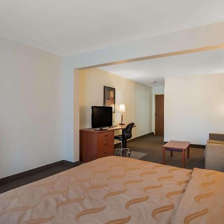 Quality Inn & Suites Chambersburg Extérieur photo