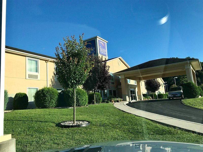 Quality Inn & Suites Chambersburg Extérieur photo
