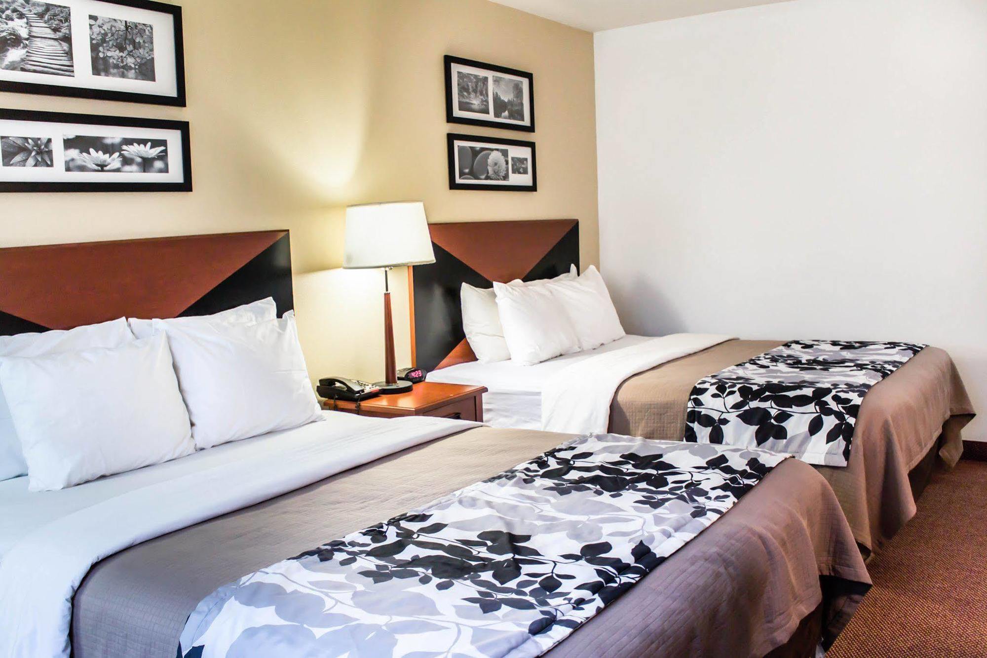 Quality Inn & Suites Chambersburg Extérieur photo