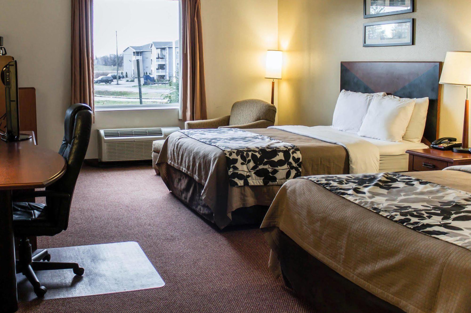 Quality Inn & Suites Chambersburg Extérieur photo